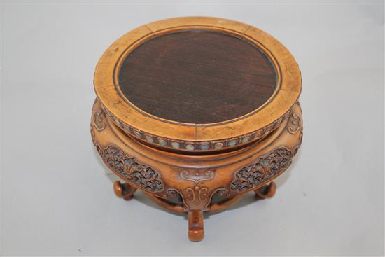 A Japanese boxwood and rosewood stand, Meiji period, 17.3cm